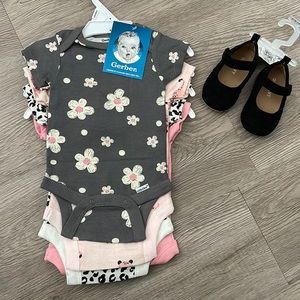 Gerber Four Piece Onsie Pack